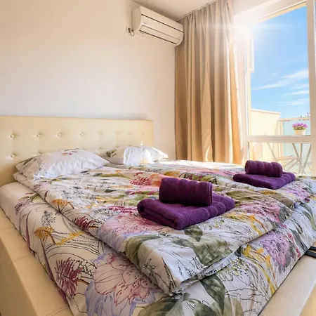Elegant Romantic Bright Near Harmani By Searent *